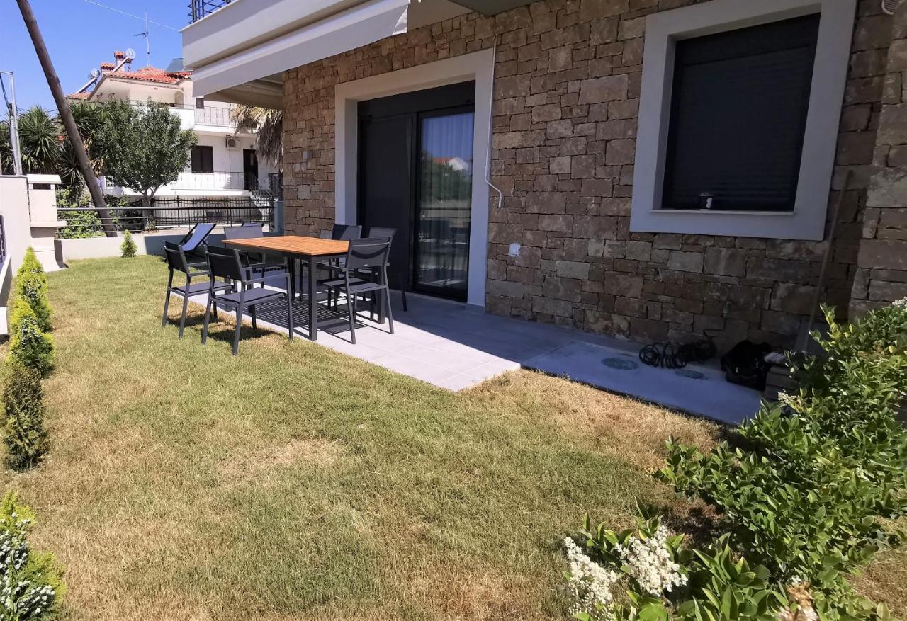 Nikiti Modern Villa Exterior foto